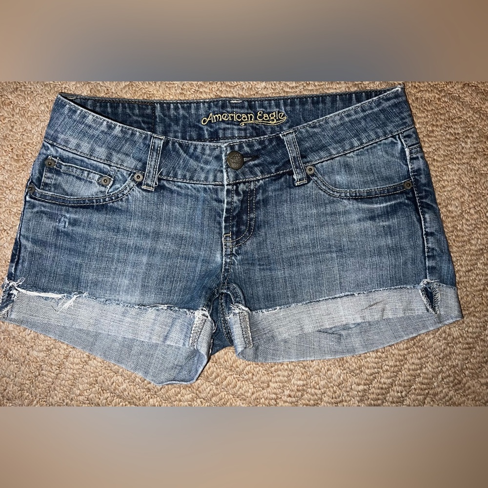 American Eagle Outfitters Blue Denim Cuffed Women’s Shorts